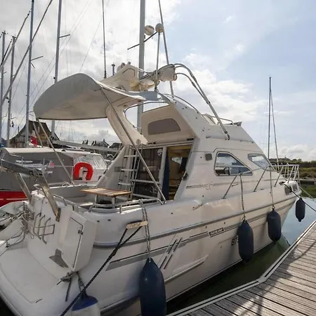 Experience Unique Bateau Au Coeur De Botel *