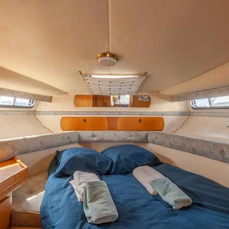 Experience Unique Bateau Au Coeur De Botel *