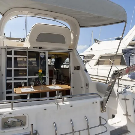 Experience Unique Bateau Au Coeur De